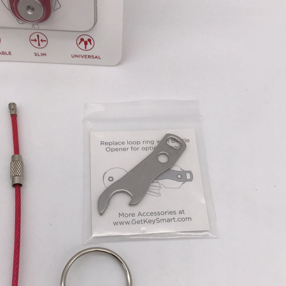 Key Smart Compact Key Holder + 4 Accessories/Color Red & Silver - Picture 4 of 14